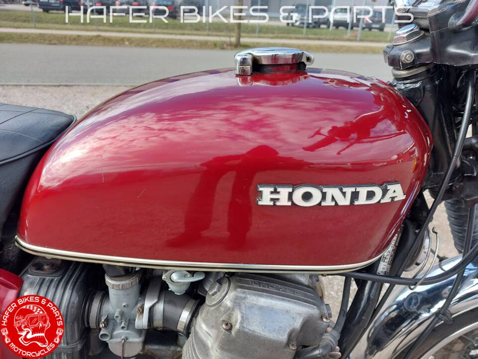 Image 26/45 of Honda CB 750 Four (1976)