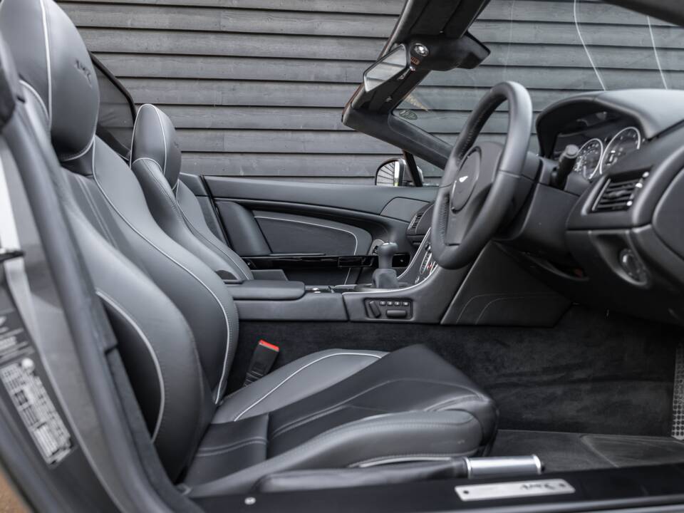 Bild 41/84 von Aston Martin V12 Vantage AMR Roadster (2018)