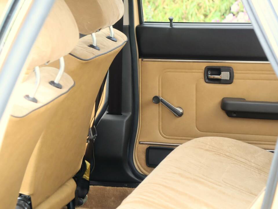 Imagen 25/50 de Audi 80 GL (1979)