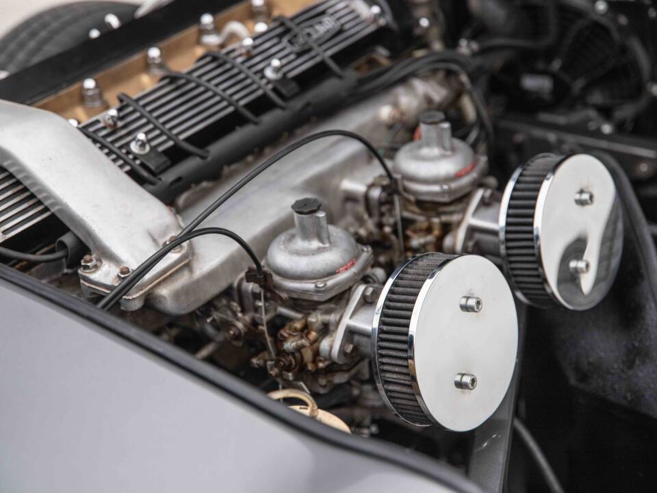 Immagine 82/88 di Jaguar E-Type (2+2) (1968)