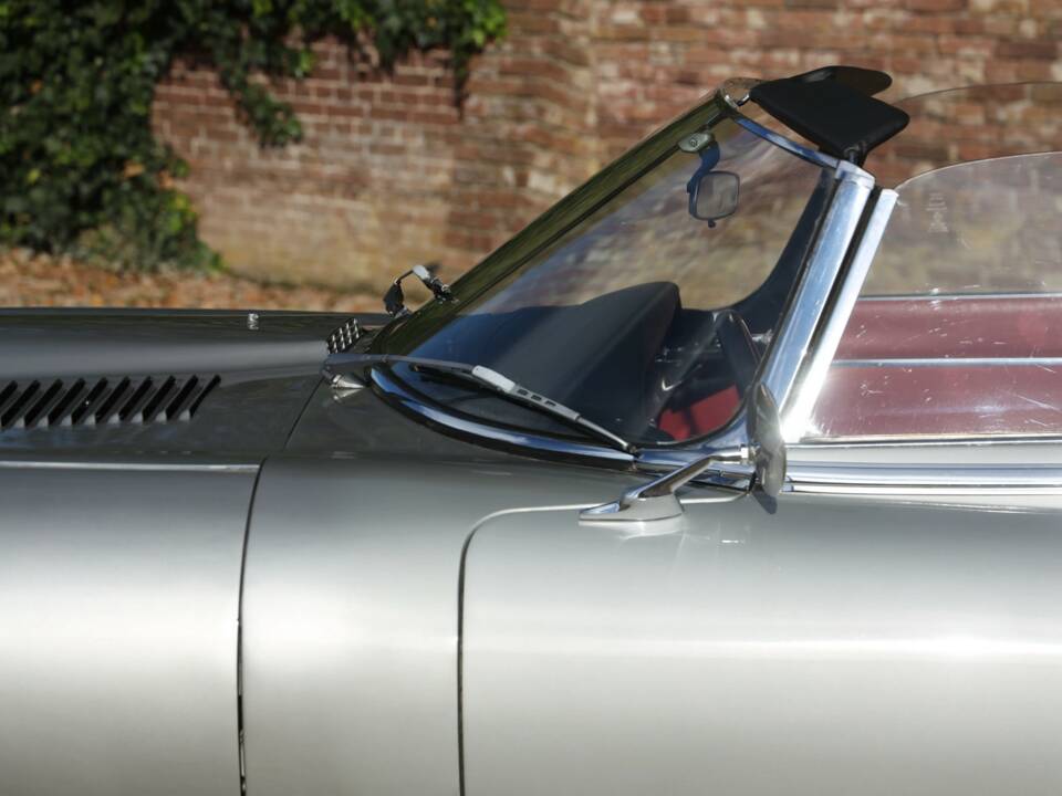Bild 50/50 von Jaguar Type E V12 (1973)