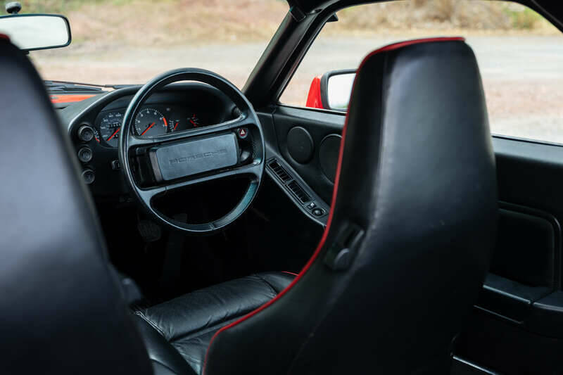 Image 37/50 of Porsche 928 S (1986)