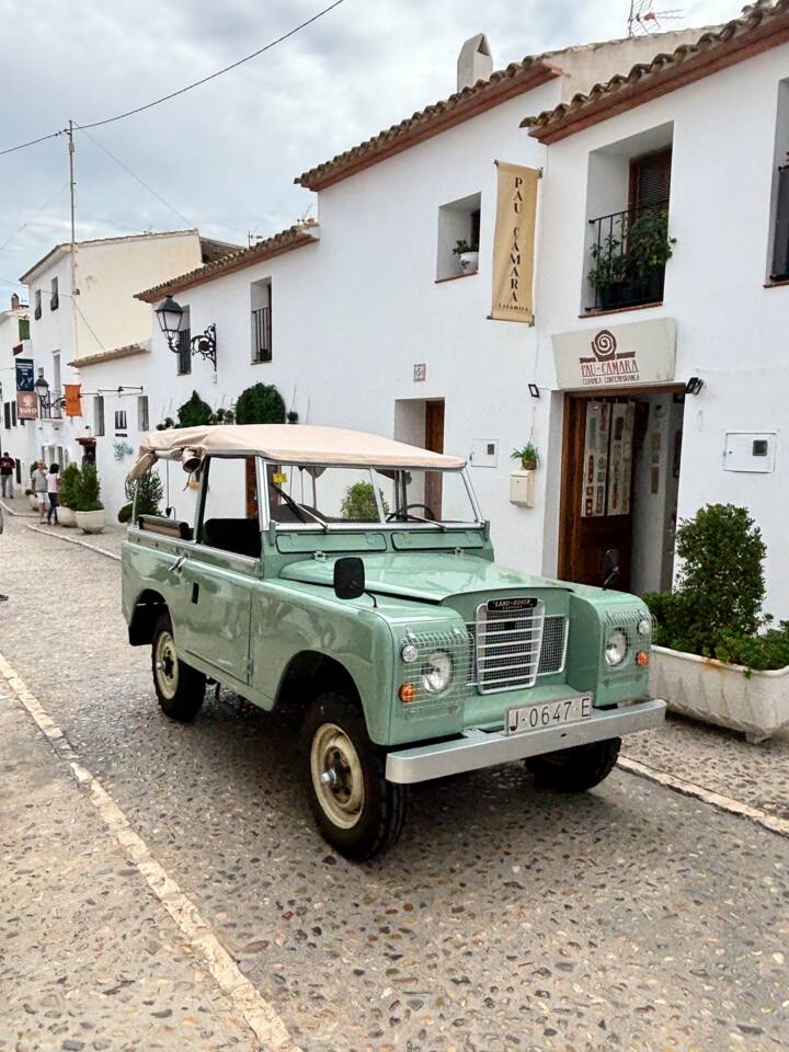 Image 5/46 of Land Rover 88 (1979)