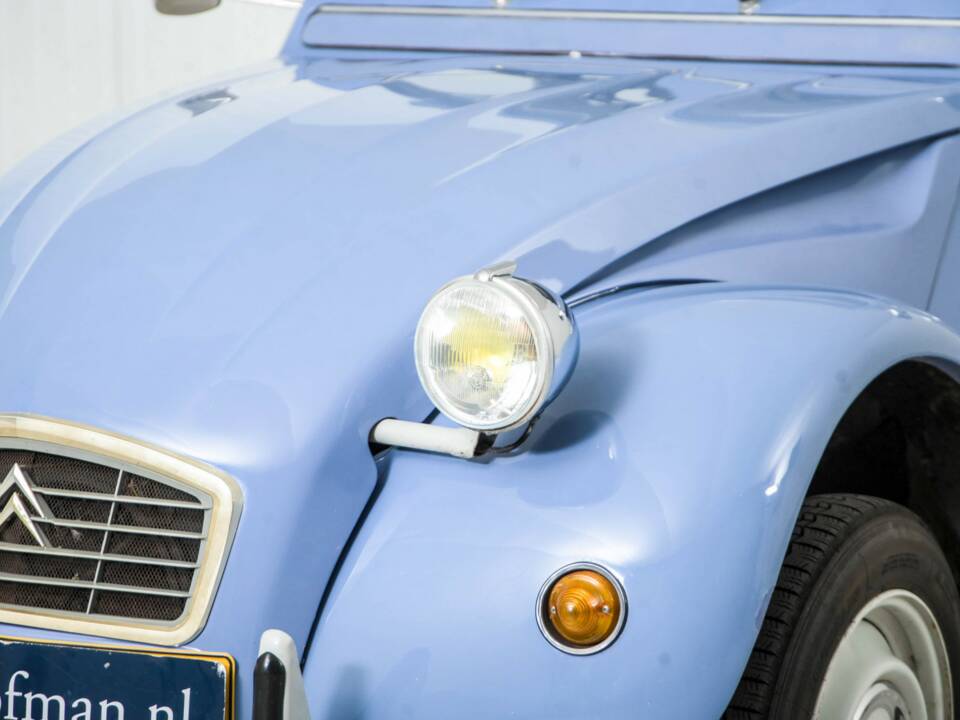 Image 22/50 of Citroën 2 CV 6 (1987)