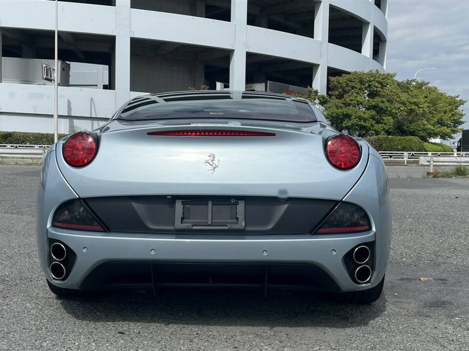 Afbeelding 6/66 van Ferrari California 30 (2013)