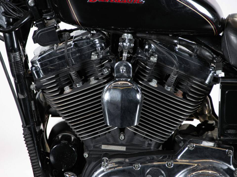 Imagen 19/50 de Harley-Davidson XL 1200 C Sportster Custom (1997)