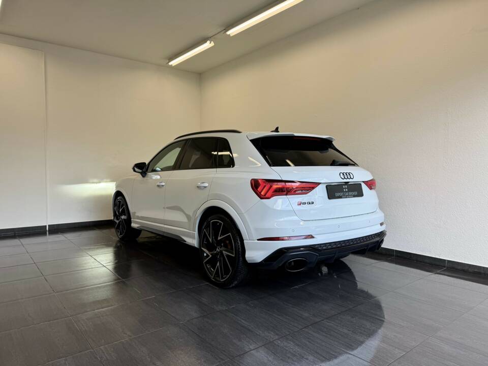 Image 8/28 of Audi RS Q3 (2019)
