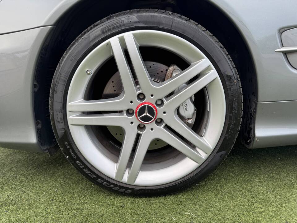 Imagen 32/34 de Mercedes-Benz SL 350 (2010)