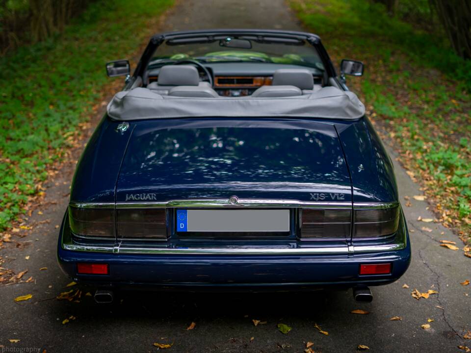 Image 15/29 de Jaguar XJS 6.0 (1994)