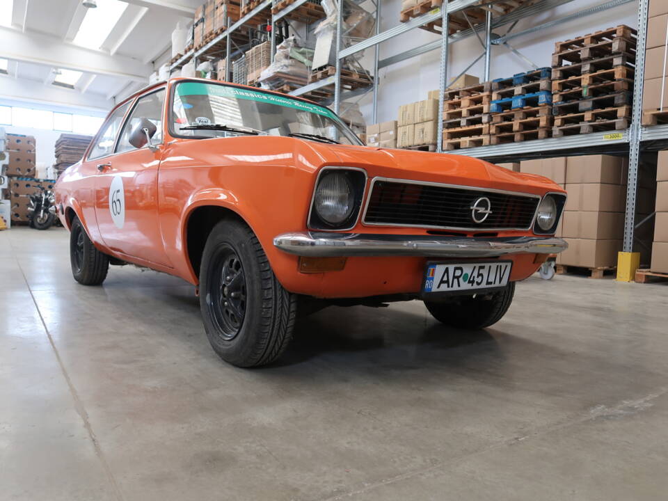 Bild 35/67 von Opel Ascona Caravan 1,9 S (1975)