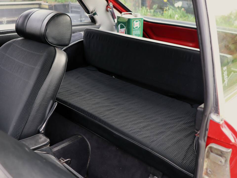 Image 10/50 of MG MGB GT (1974)