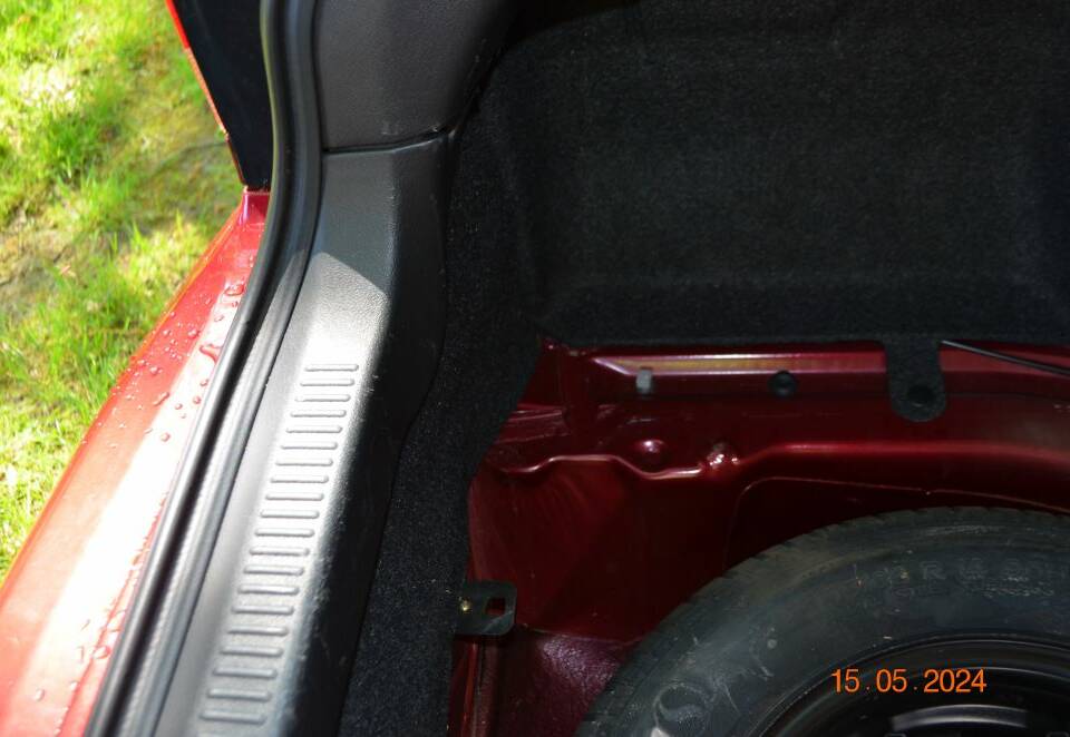 Image 23/38 of Mazda 626 2.0i (1994)