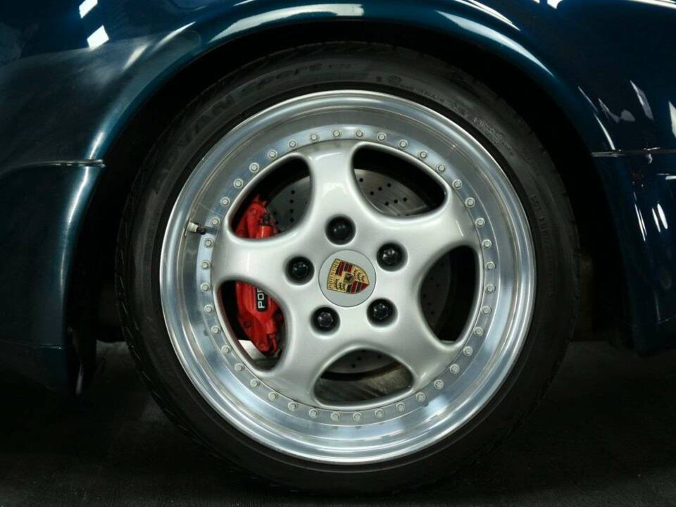 Image 28/30 of Porsche 911 Carrera 2 (WTL) (1993)