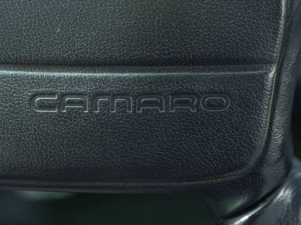 Bild 38/50 von Chevrolet Camaro Z28 (1992)
