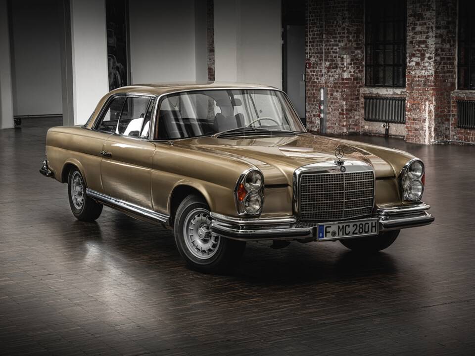 Image 6/30 of Mercedes-Benz 280 SE (1970)