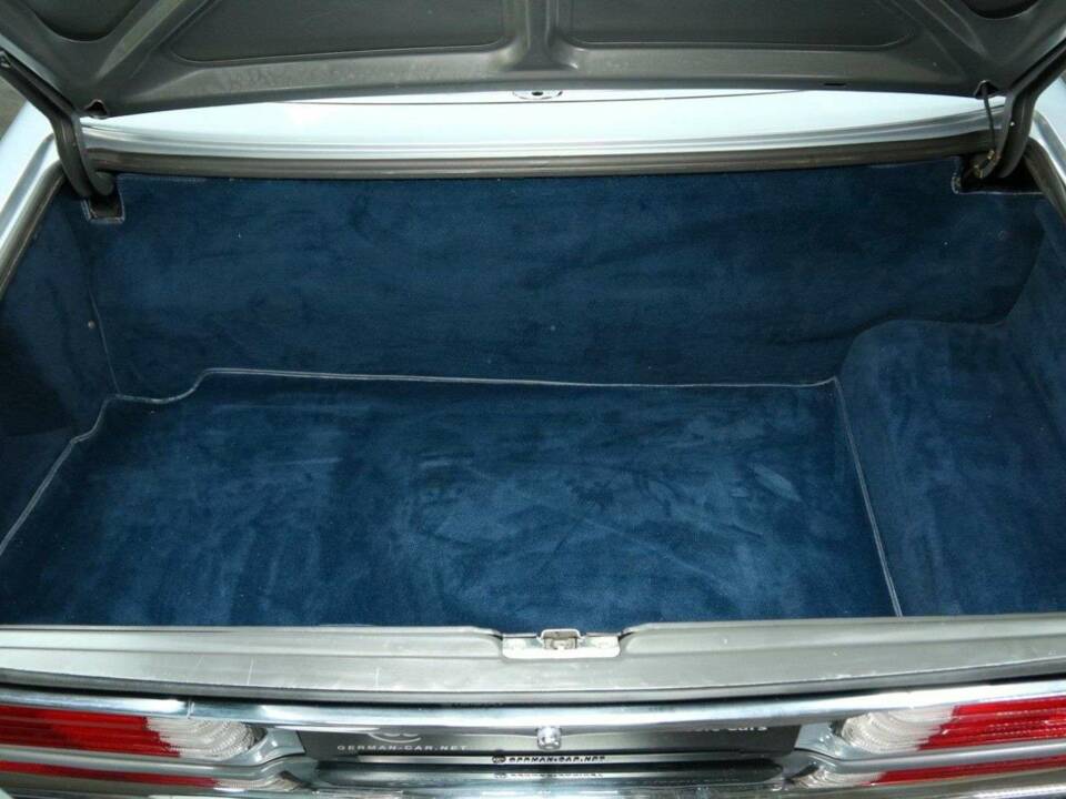 Image 21/30 of Mercedes-Benz 380 SL (1985)