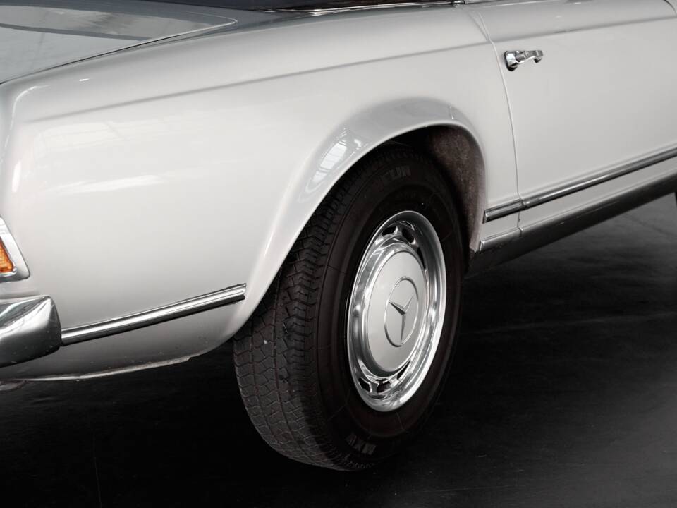 Image 37/50 de Mercedes-Benz 280 SL (1970)