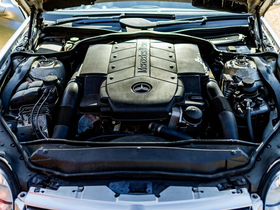 Image 5/50 de Mercedes-Benz SL 500 (2003)