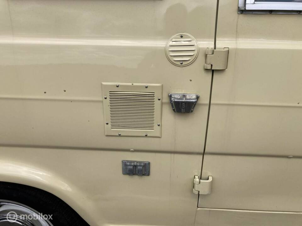 Bild 28/50 von Ford Econoline E 300 (1971)