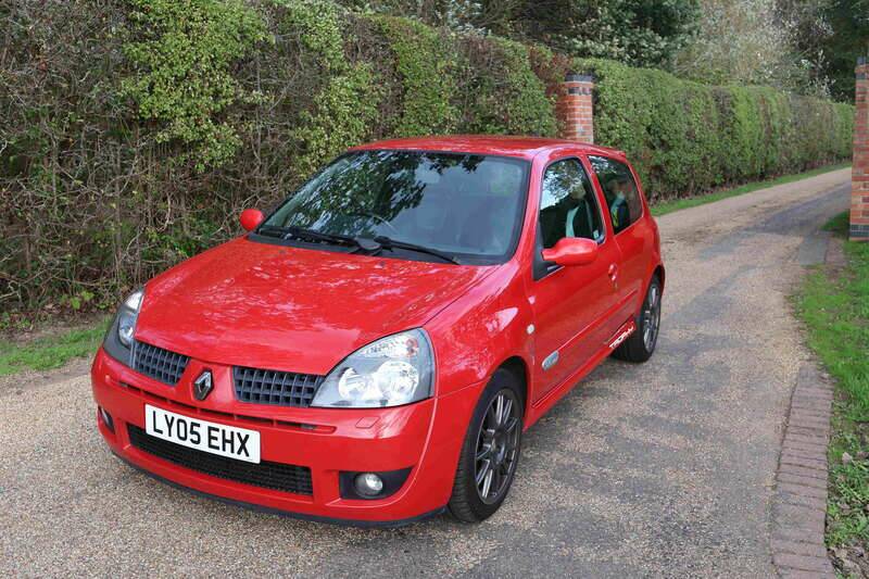 Imagen 8/34 de Renault Clio II RS 182 Cup (2005)