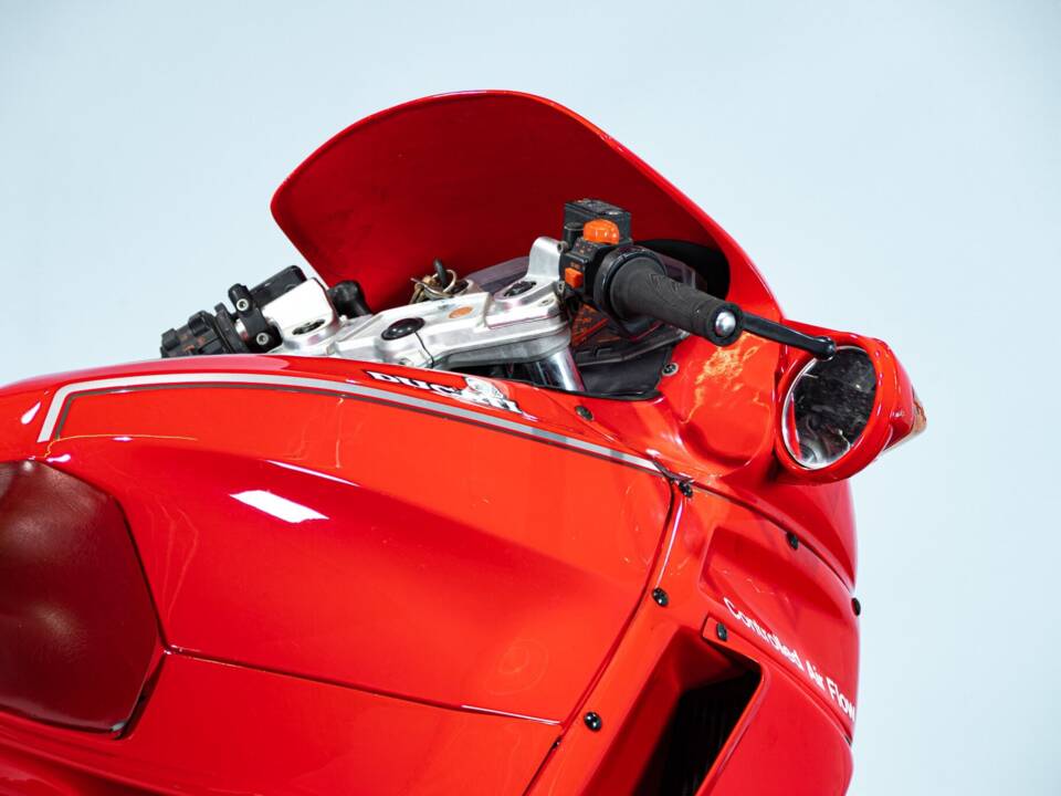 Image 39/50 of Ducati 750 Paso (1987)