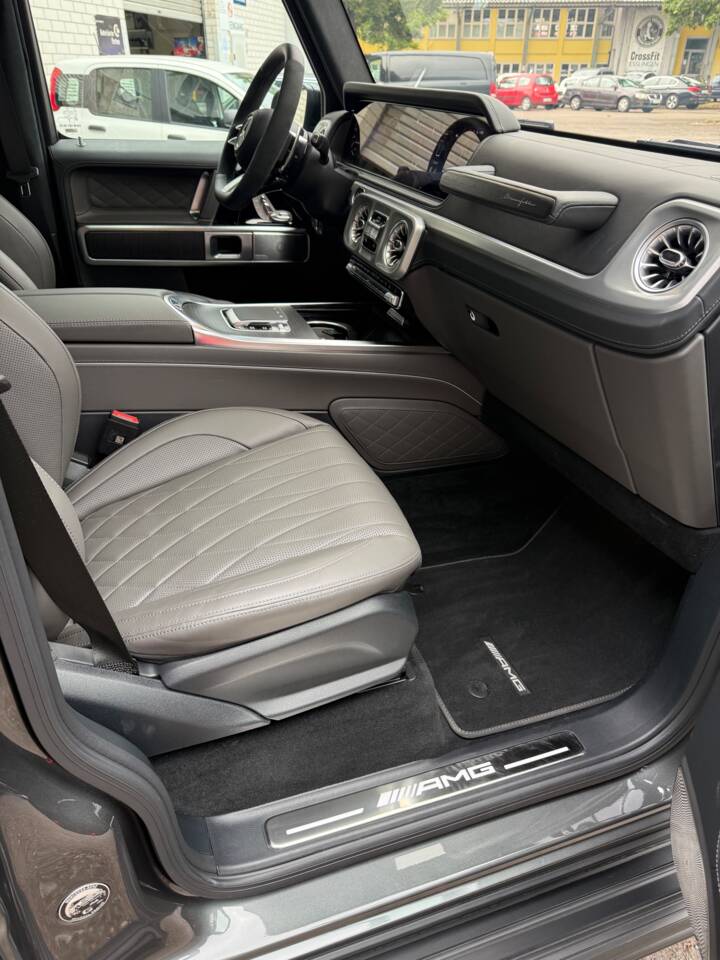 Bild 10/12 von Mercedes-AMG G 63 (LWB) (2025)