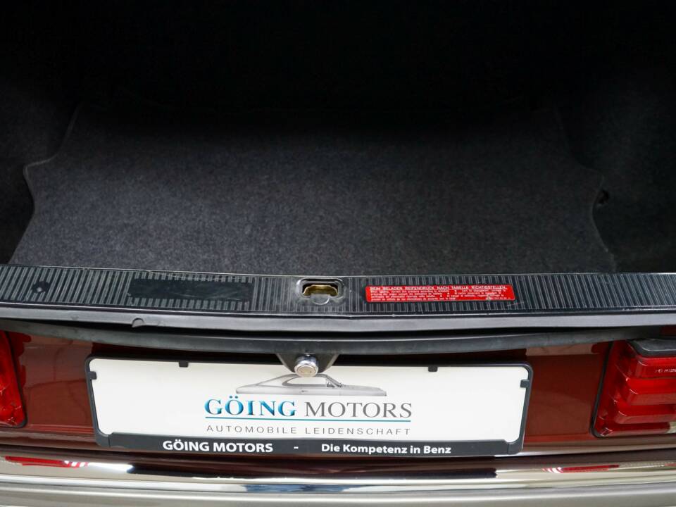 Immagine 28/42 di Mercedes-Benz 500 SEL (1982)