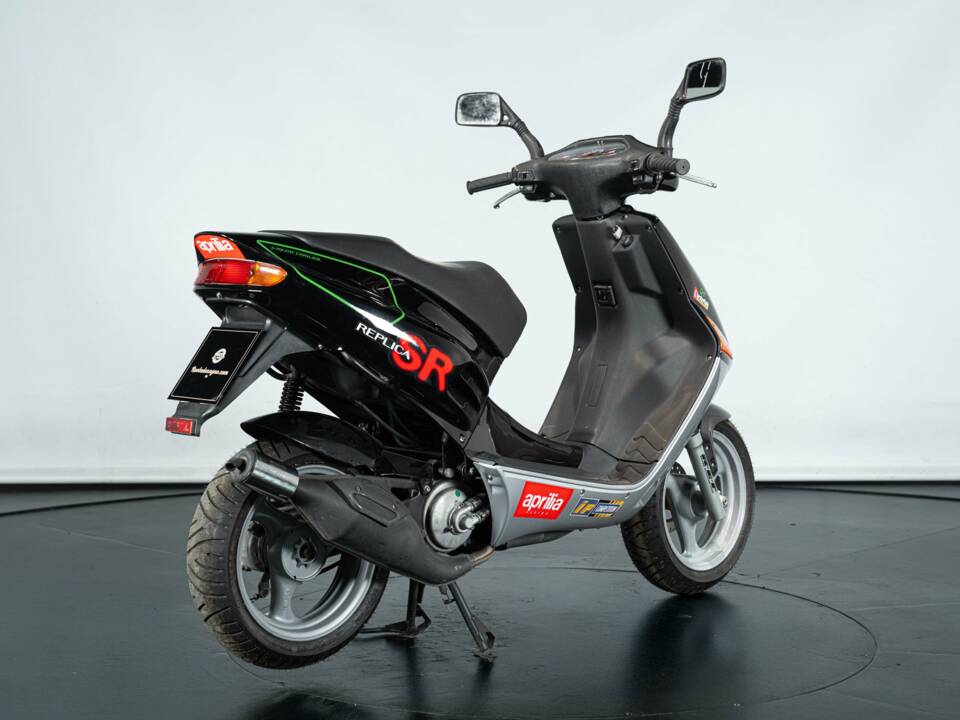 Image 4/20 de Aprilia DUMMY (1994)