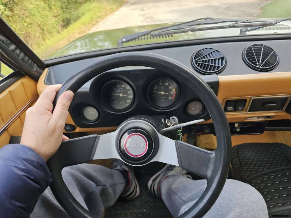 Bild 24/57 von FIAT 128 Moretti Coupé (1972)