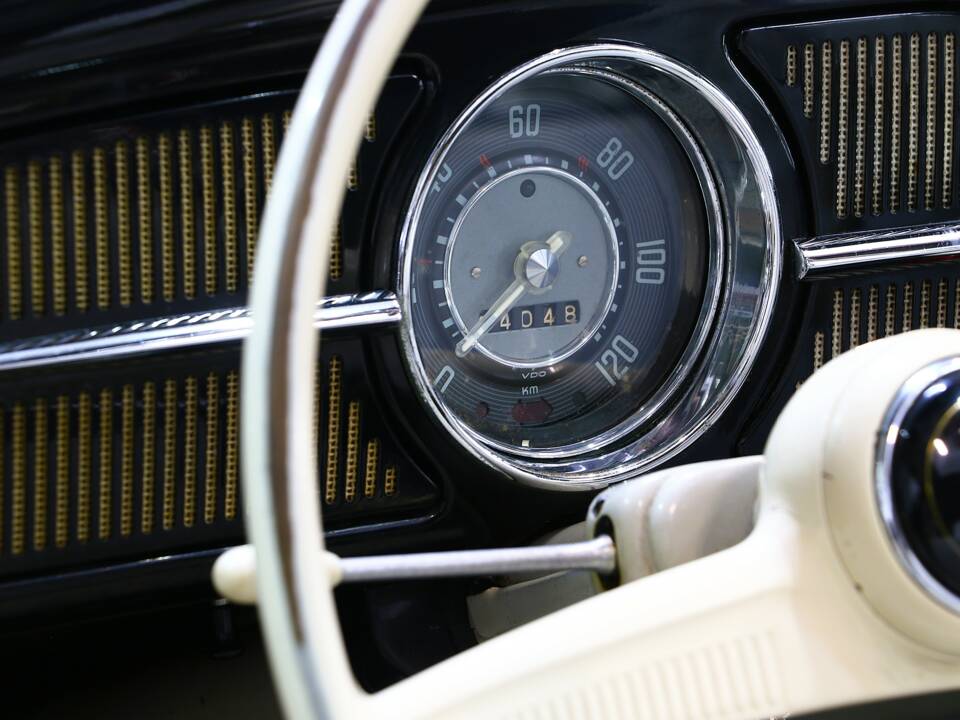 Image 18/22 of Volkswagen Beetle 1200 Export &quot;Dickholmer&quot; (1958)