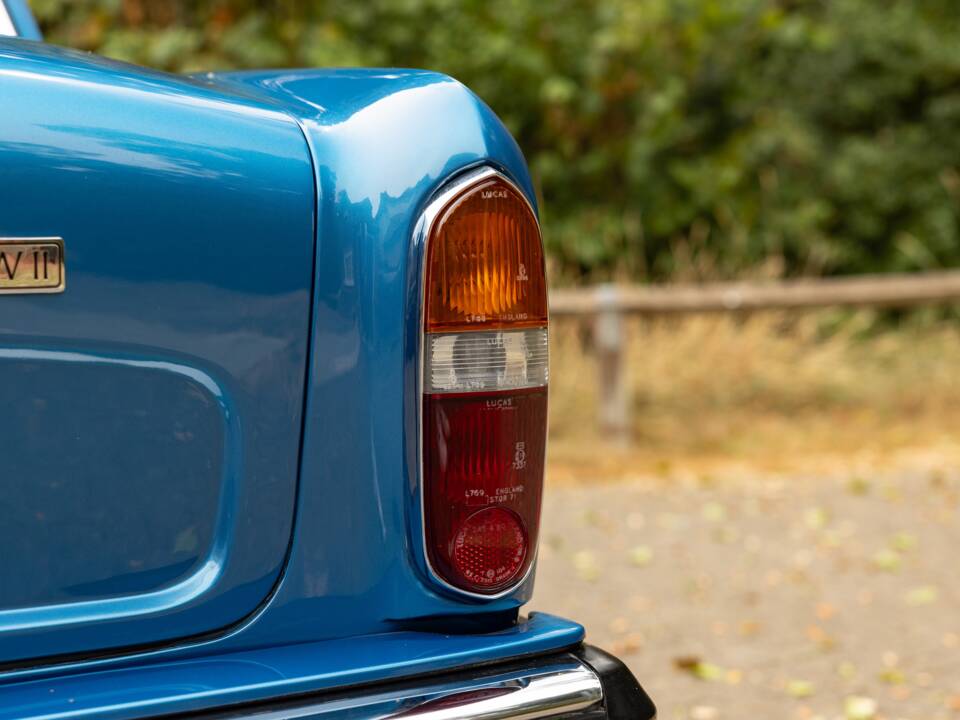Image 9/50 of Rolls-Royce Silver Shadow II (1979)