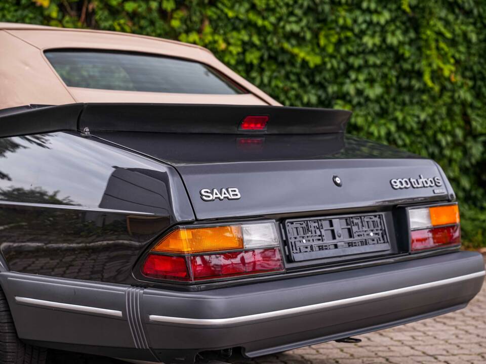 Image 22/89 of Saab 900 Turbo S 16V (1993)