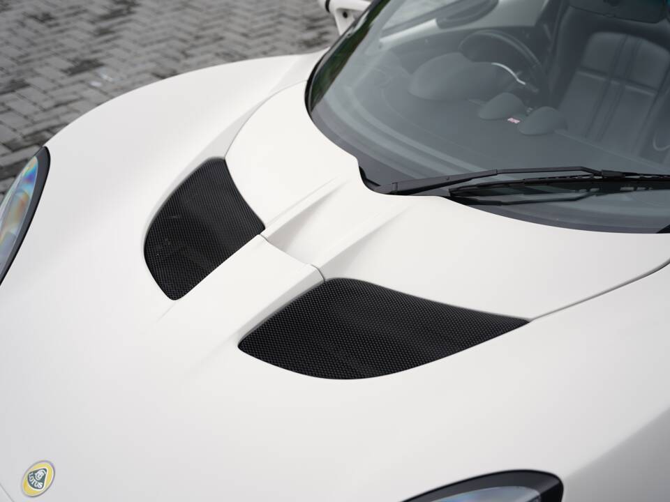 Image 38/50 of Lotus Elise Sport 220 (2016)