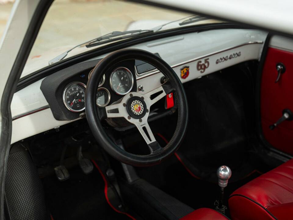 Image 33/50 of Abarth 695 SS (1966)