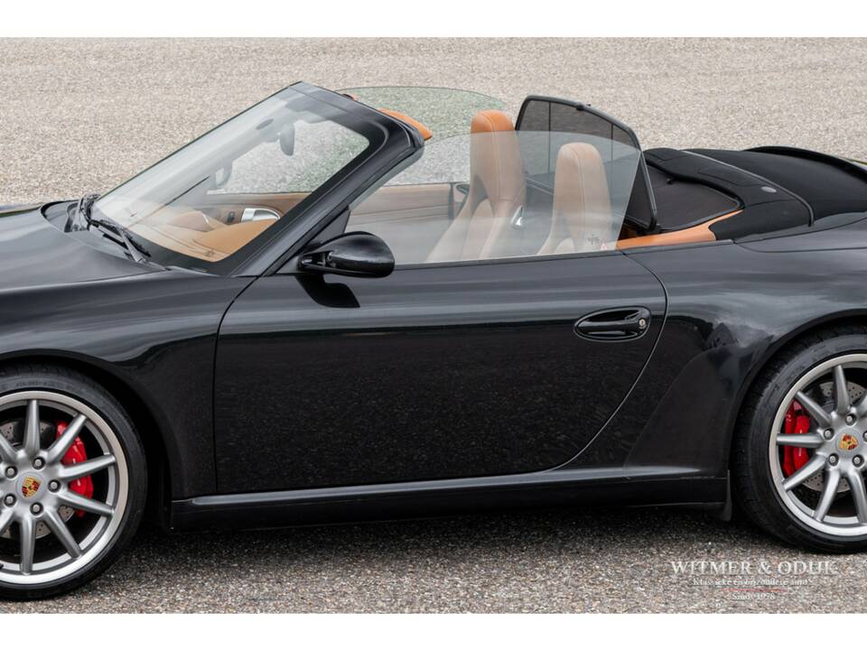 Image 18/32 of Porsche 911 Carrera S (2005)