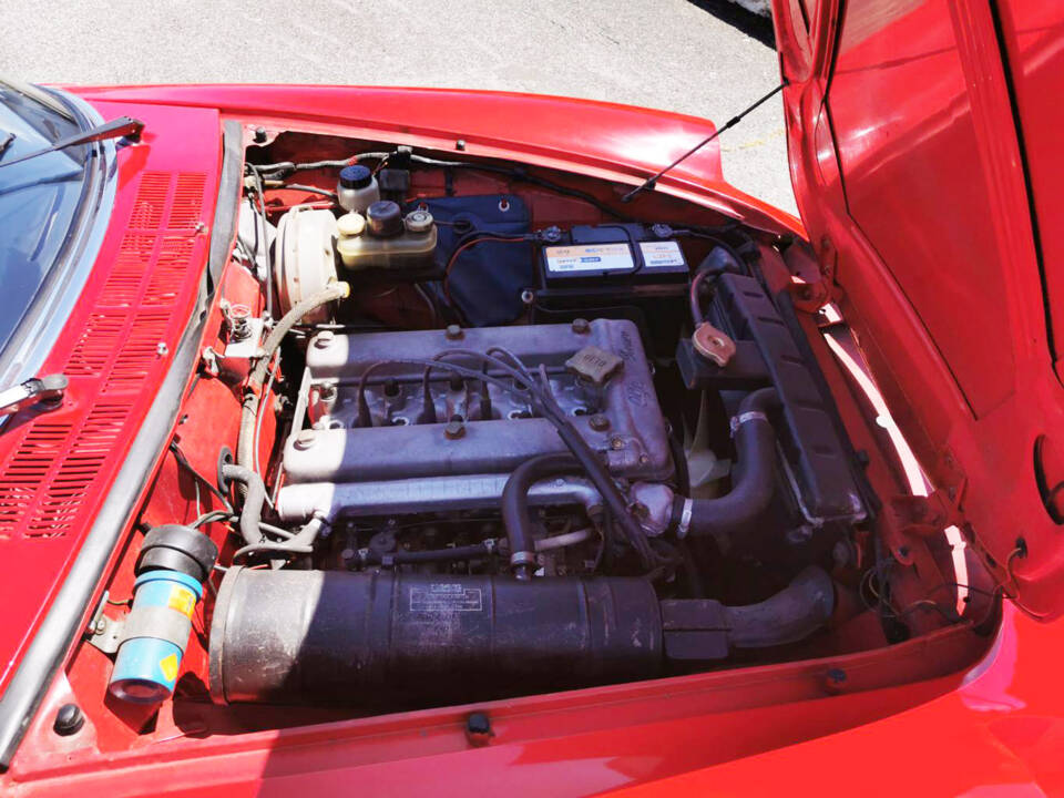 Image 29/33 of Alfa Romeo Spider 1300 (1976)