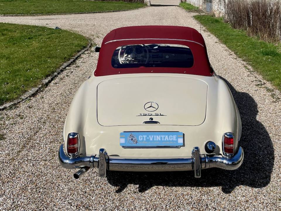 Image 19/58 of Mercedes-Benz 190 SL (1962)