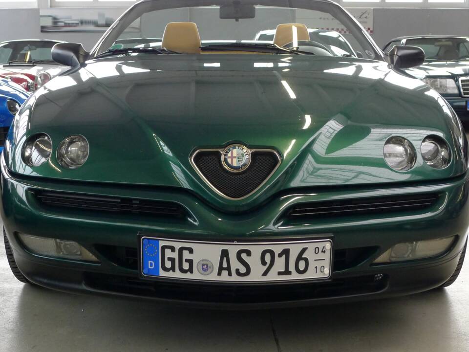 Image 24/42 of Alfa Romeo Spider 3.0 V6 12V (1997)