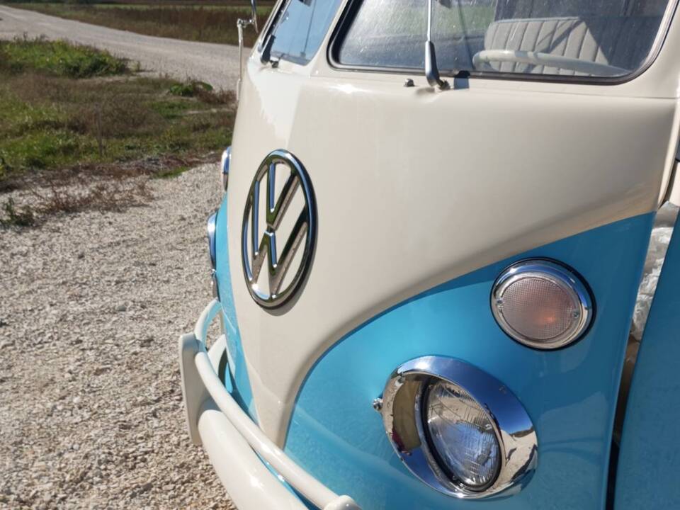 Immagine 3/6 di Volkswagen T1 panel van (1975)