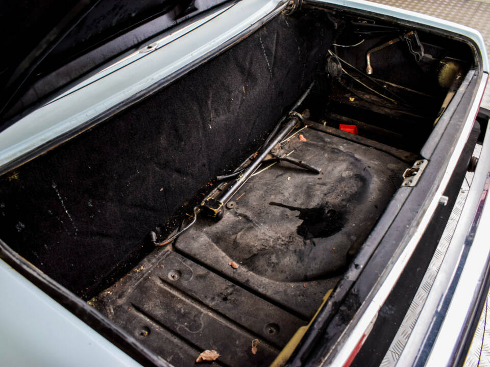 Image 28/47 of Mercedes-Benz 450 SL (1973)