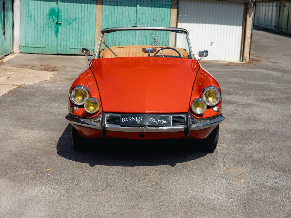 Image 9/56 of Citroën DS 21 Chapron (1967)