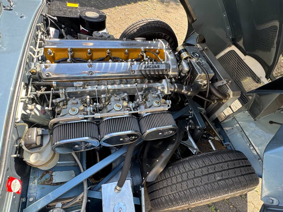 Afbeelding 12/17 van Jaguar Type E 4.2 (1965)