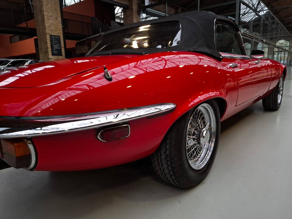 Bild 23/24 von Jaguar E-Type V12 (1973)