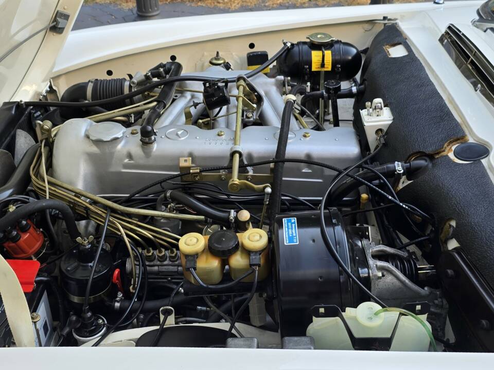 Afbeelding 12/34 van Mercedes-Benz 280 SL (1968)