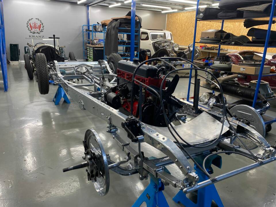 Immagine 12/17 di Vauxhall 27 HP Special (1936)