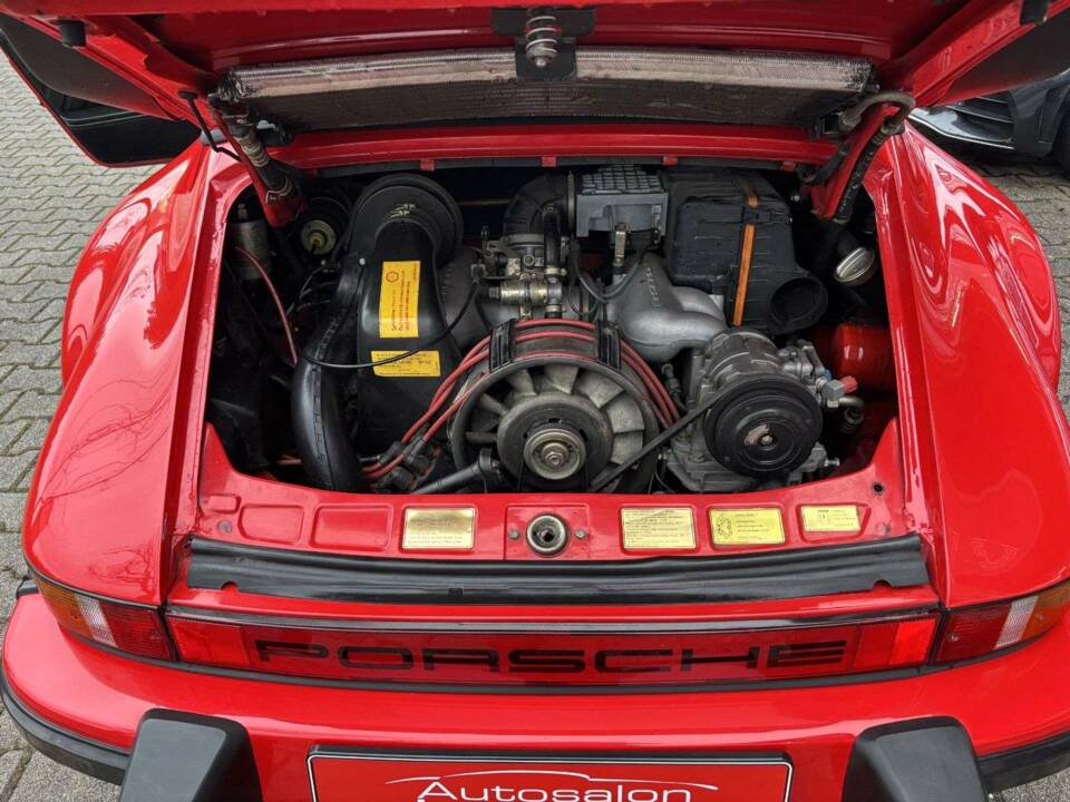 Image 20/20 de Porsche 911 Carrera 3.2 (1985)