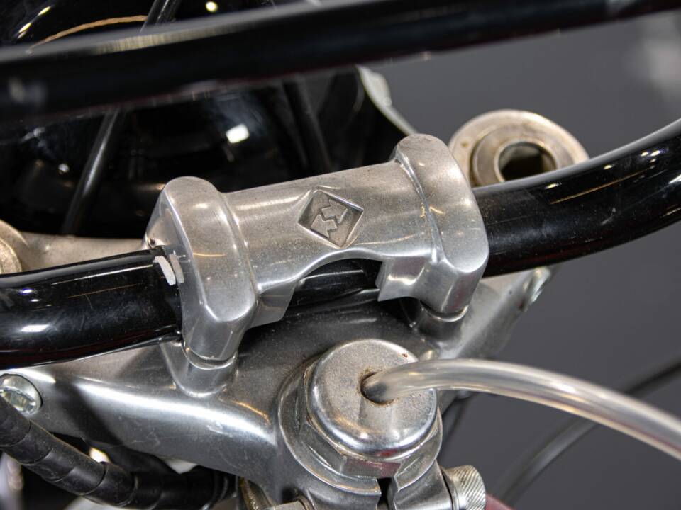 Immagine 43/49 di Aprilia Scarabeo 50 (1972)