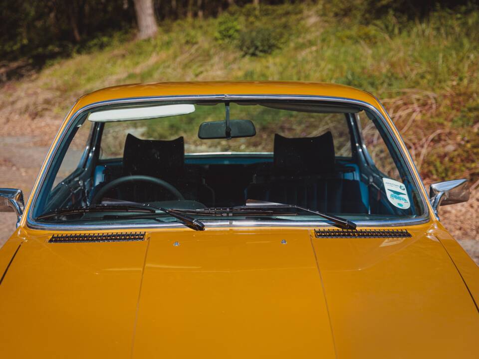 Immagine 10/35 di BMW 3,0 CS (1973)