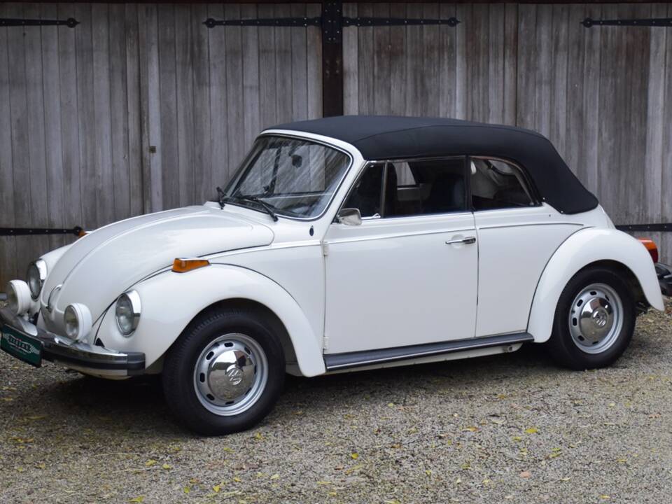 Bild 2/49 von Volkswagen Super Beetle (1979)