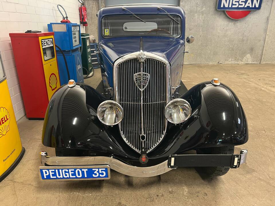 Image 4/17 de Peugeot 401 D (1935)